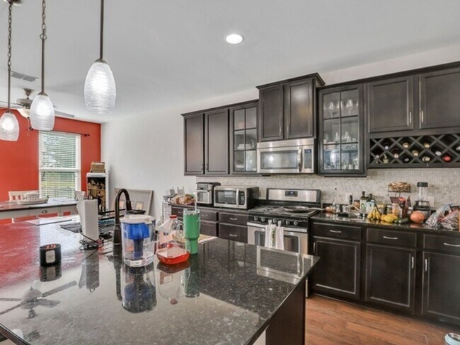 Foto del edificio - 3 Bedroom Single Family Home in Summerville