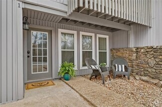 Building Photo - 1 Dogwood Dr