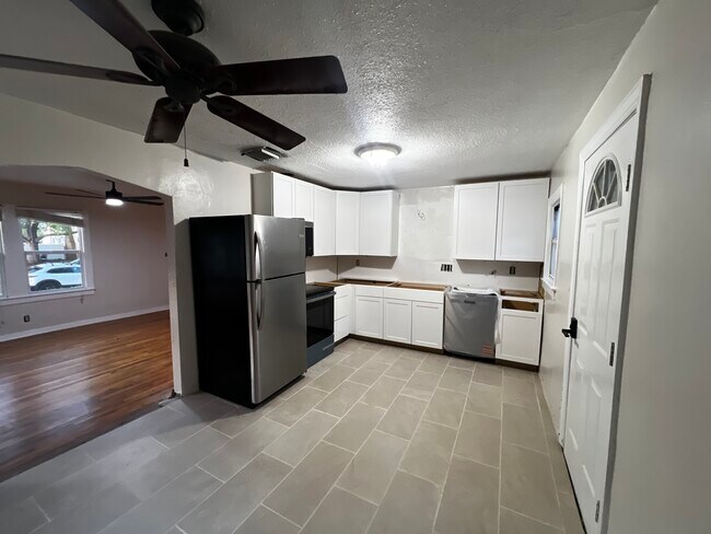 Foto del edificio - 3730 3rd Ave N