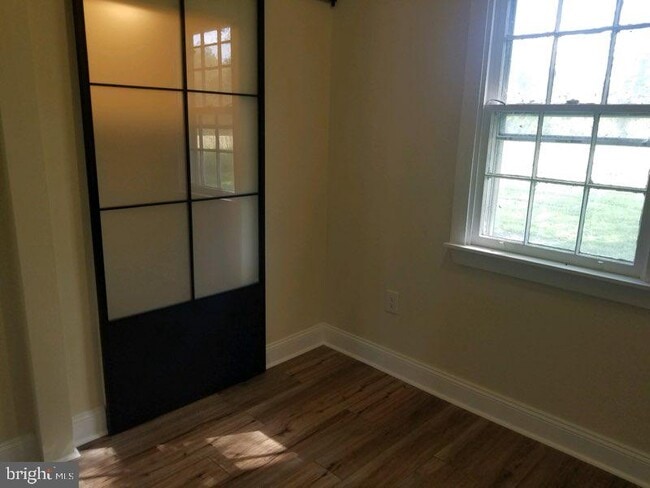 Building Photo - 8695-1 Mulberry Grove Pl
