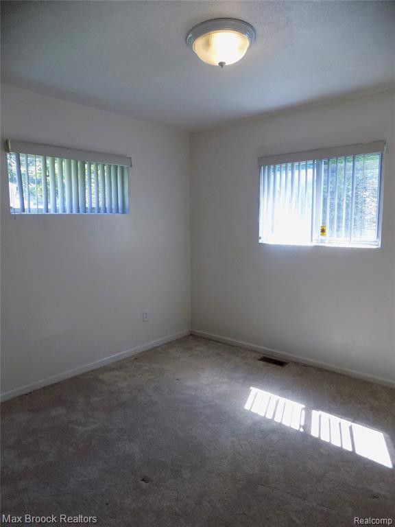 Foto del edificio - 28177 Fairfax St