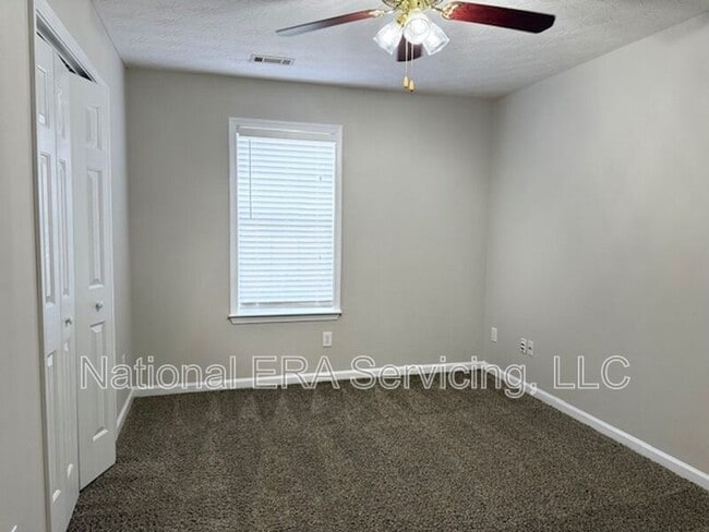 Building Photo - 2034 Elm Grove Ln