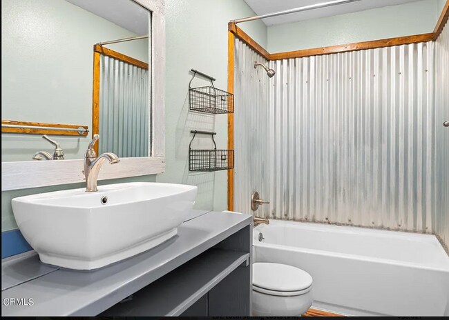 Building Photo - 2588 Bolker Dr