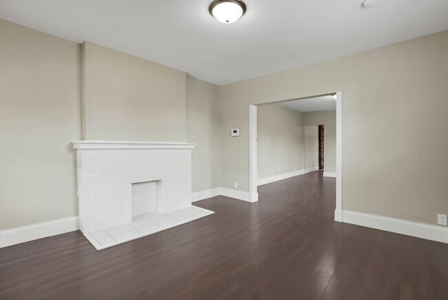 Foto del edificio - 448-450 N Champion Ave