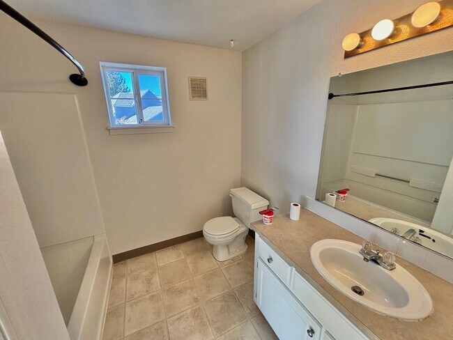 Foto del edificio - 17548 NW Springville Rd