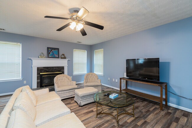 Foto del edificio - 3511 Hard Creek Ln NE