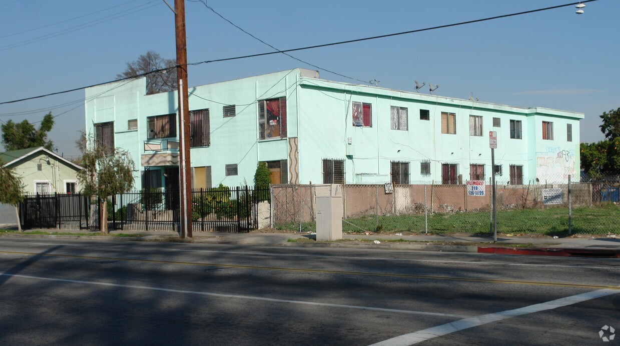 Primary Photo - 6020 Hooper Ave