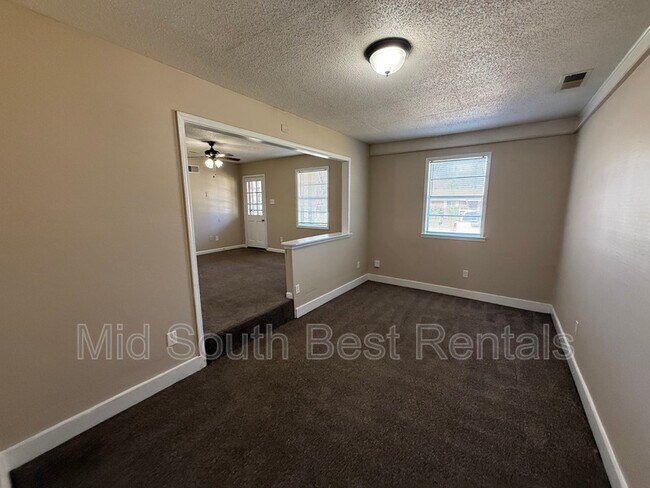 Foto del edificio - 605 Frayser Dr