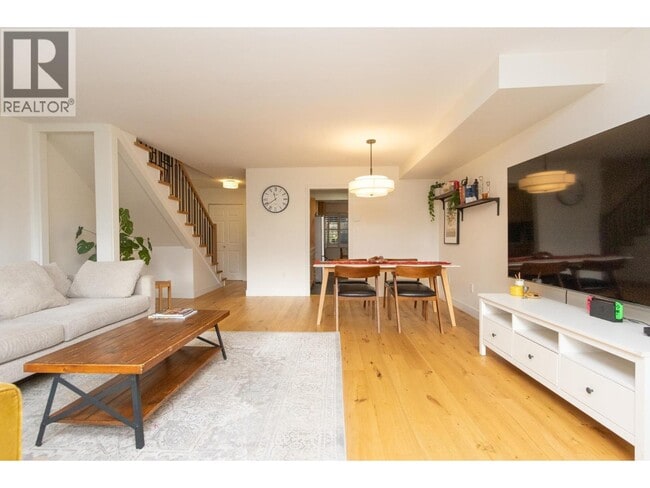 Photo du bâtiment - 235 Keith Rd