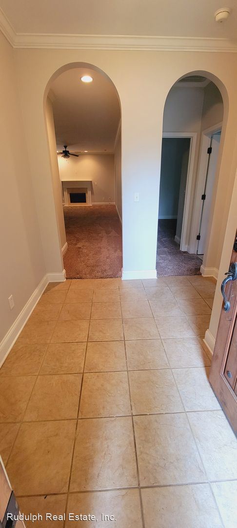 Building Photo - 3 br, 2 bath House - 1120 Overlook Dr.