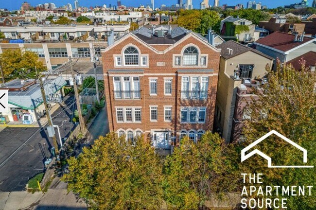 Foto del edificio - 2741 N Southport Ave