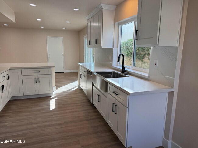 Foto del edificio - 12475 Sunnyglen Dr