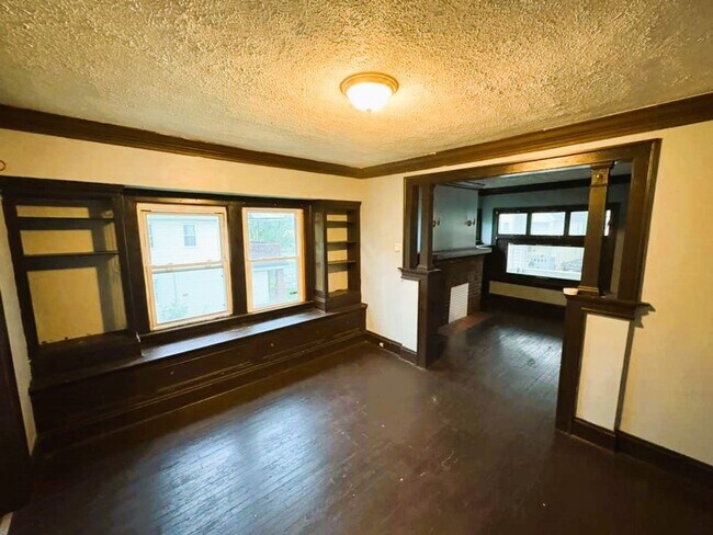 Foto del edificio - 12402 Benwood Ave