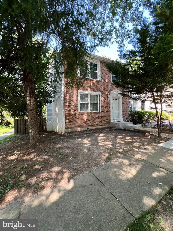 Foto principal - 8156 Dark Den Cir