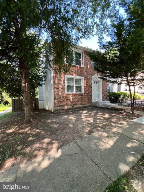 Building Photo - 8156 Dark Den Cir