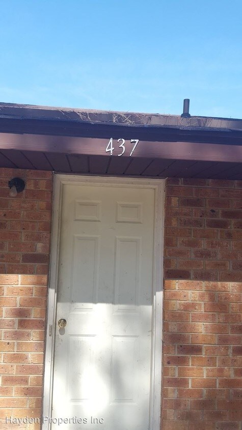 Primary Photo - 2 br, 1 bath House - 437 Old Cheraw Hwy