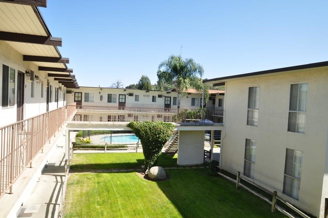 Building Photo - El Capitan Apartments *$300 Off*