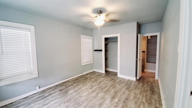 Building Photo - 217 Lotus Ave