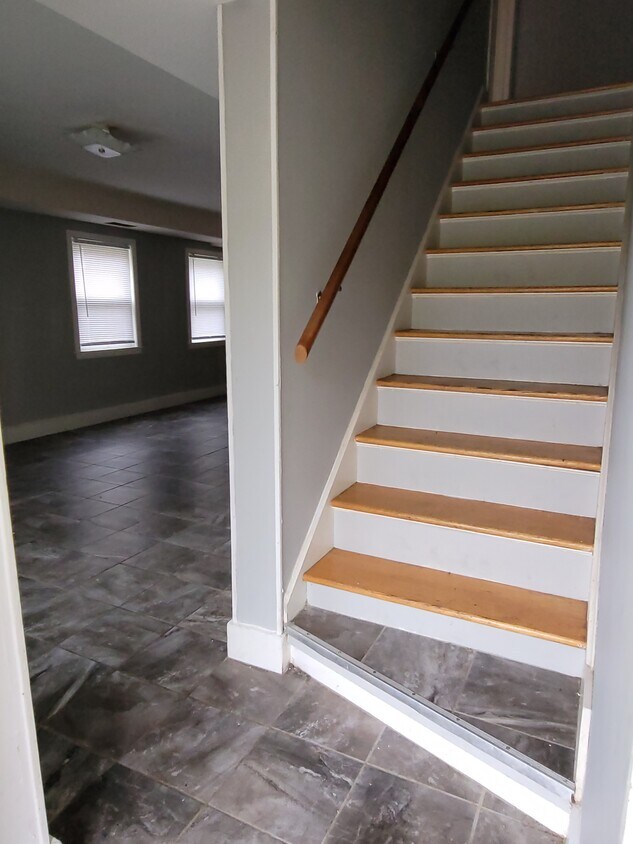 713 Westcott St, Syracuse, NY 13210 Townhome Rentals in Syracuse NY