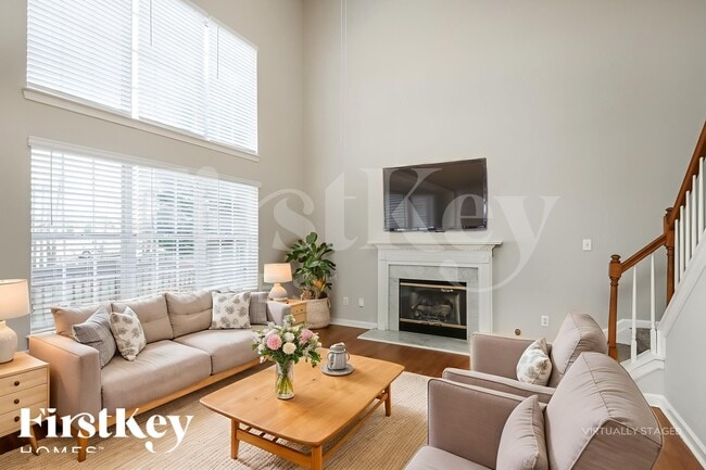 Building Photo - 4673 Devencrest Ln