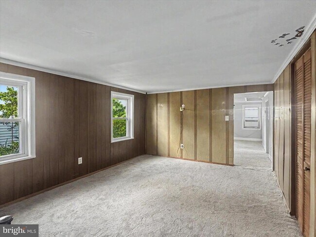 Foto del edificio - 5949 Conover Rd