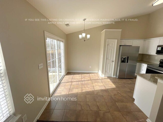 Foto del edificio - 2116 Clear Brook Dr