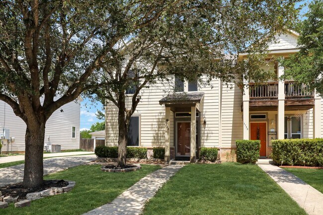 Stylish Two-Story Townhome with Greenbelt ... - Stylish Two-Story Townhome with Greenbelt ...