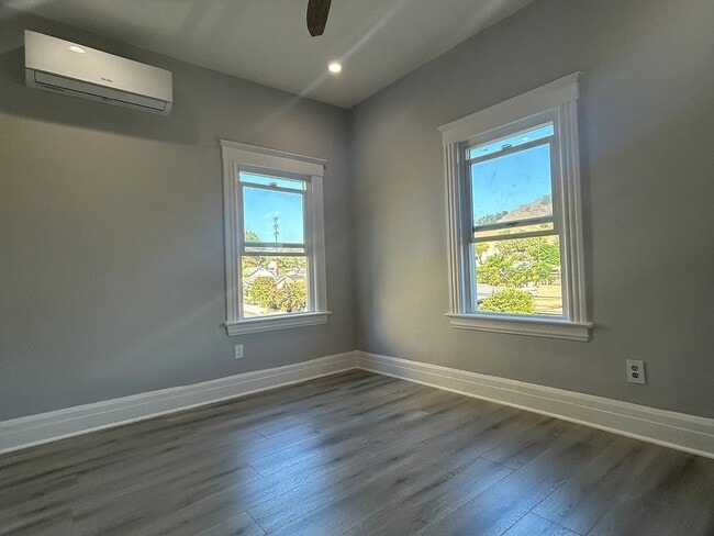 Building Photo - 2719 Alta St