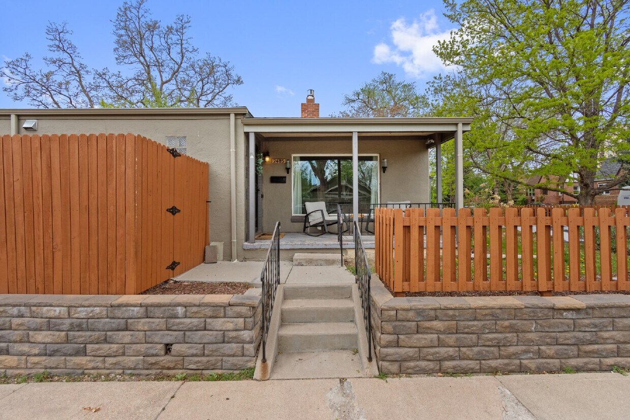 Primary Photo - Wonderful Sloan's Lake Home