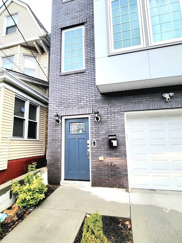 33 Claremont Ave Unit 2, Jersey City, NJ 07305 Apartment for Rent in