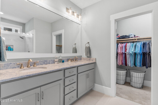 Building Photo - 2676 W Timber Crest Dr