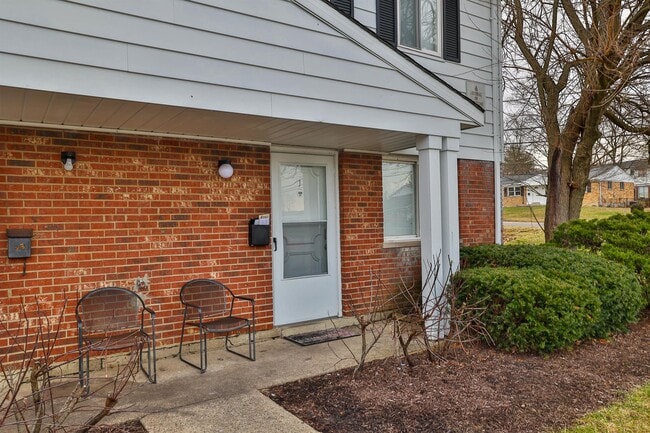 Building Photo - 1556 Meredith Dr