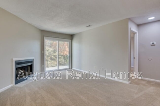 Building Photo - 2814 Thomas Ln