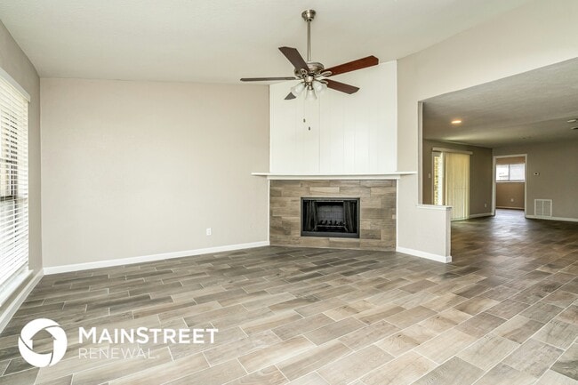 Foto del edificio - 2101 Chatsworth Rd