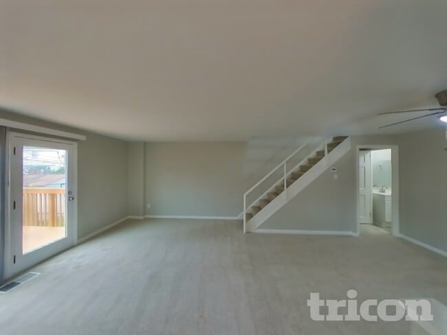 Foto del edificio - 137 Crum Creek Dr