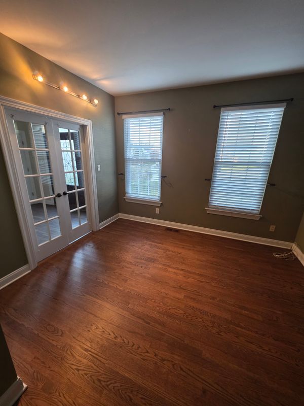 Foto del edificio - 12 Jared Ct