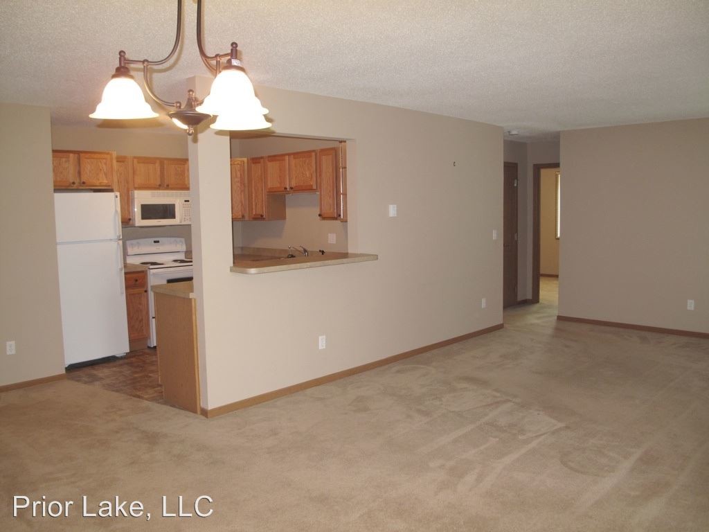 Foto principal - 16635 Five Hawks Ave SE
