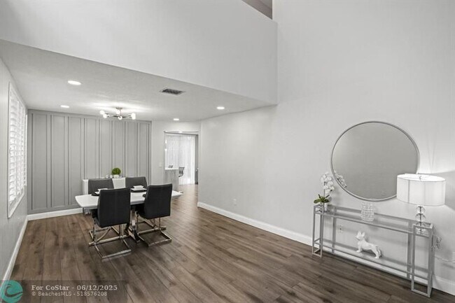 Foto del edificio - 11777 NW 1st St