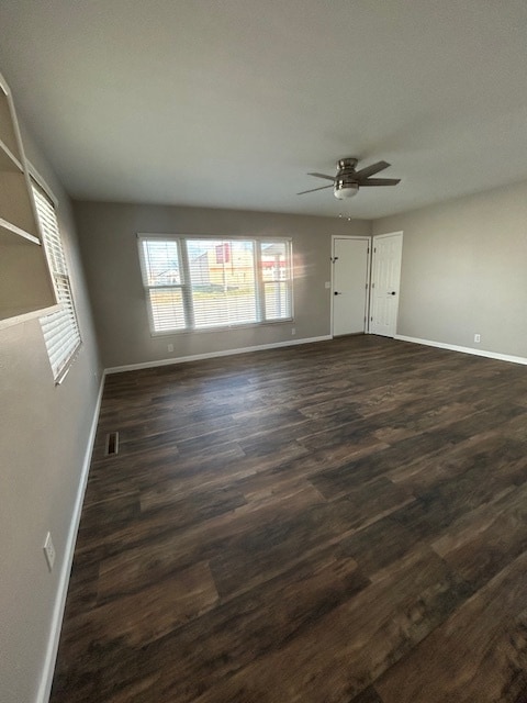 Living Room - 606 Division St