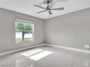 Building Photo - 1526 NW 21st Pl