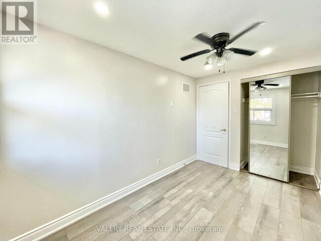 Building Photo - 26 Homeland Ct