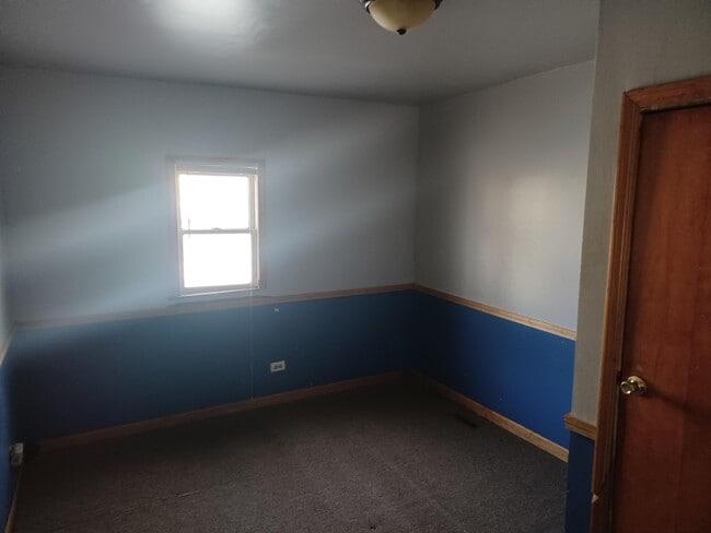 Building Photo - 10534 S Vincennes Ave