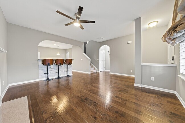 Foto del edificio - 1300 Riverbirch Way