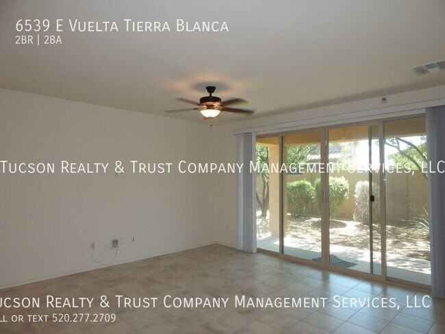 Building Photo - Great 2 Bedroom - 2 Bath Home - Open Floor...