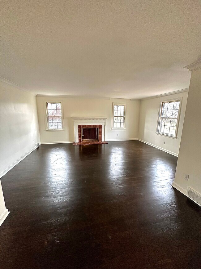 555 Madera Ave Unit 555 Madera Ave, Youngstown, OH 44504 Condo for