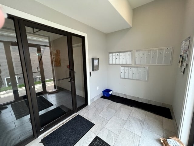 Building Photo - 208-208 Shakespeare Dr