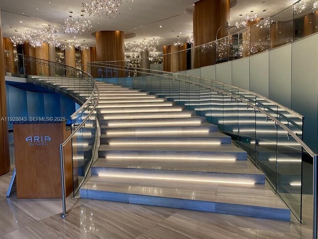 Foto del edificio - 488 NE 18th St