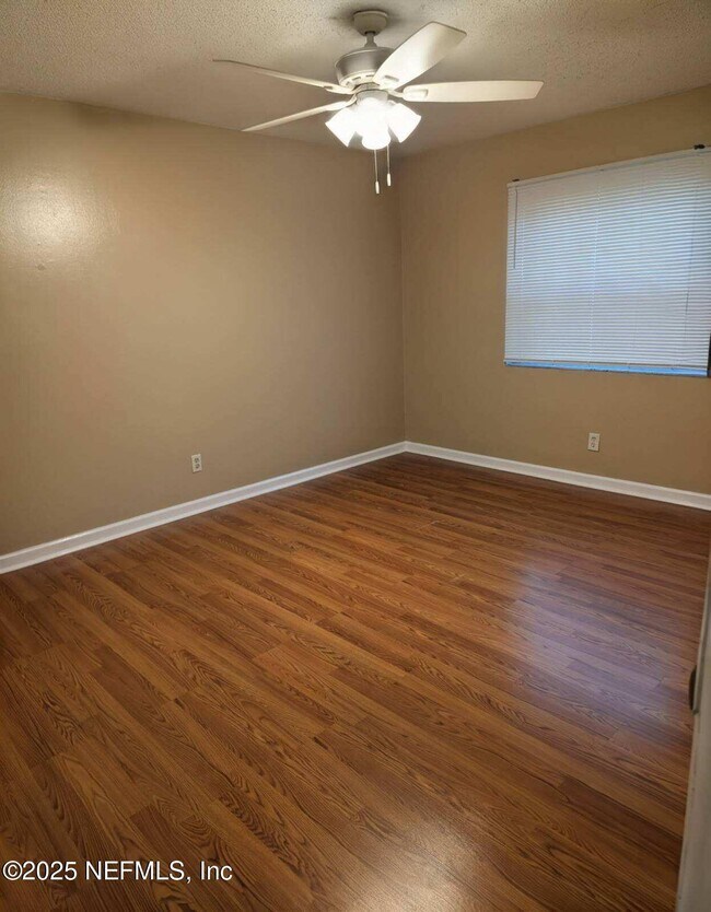 Foto del edificio - 408 13th Ave N