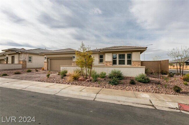 Foto del edificio - 4-BEDROOM SINGLE STORY HOME IN CADENCE VIL...