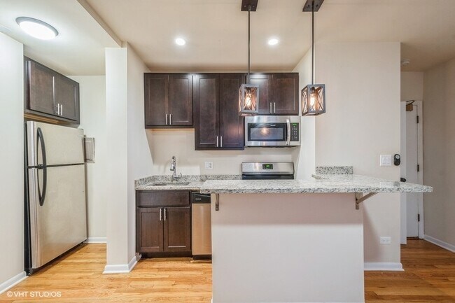 Building Photo - 1504 N Dearborn Pkwy